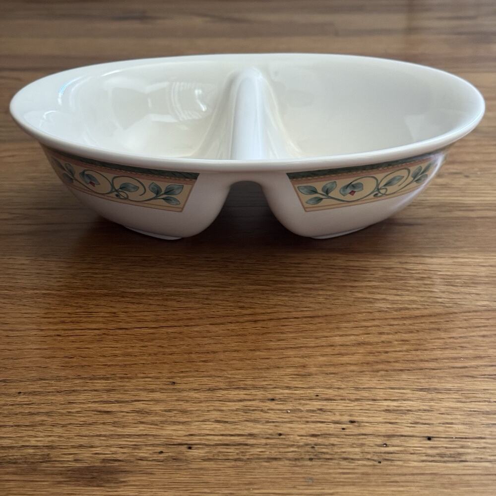 Pfaltzgraff French Quarter 10" Divided Vegetable Serving Bowl Stoneware Retired